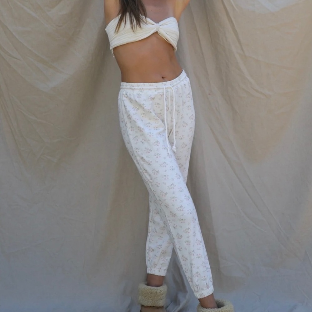 Jen’s Pirate Booty Rose Sweats